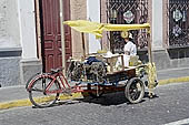 Arequipa, street seller 